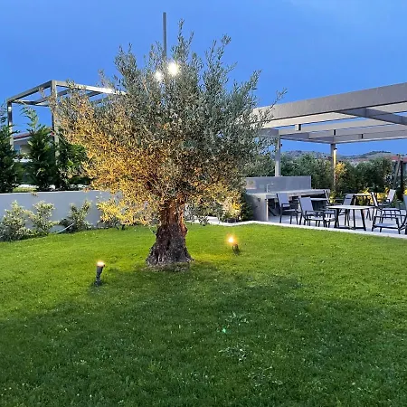 Villa Olea Valley 7 *