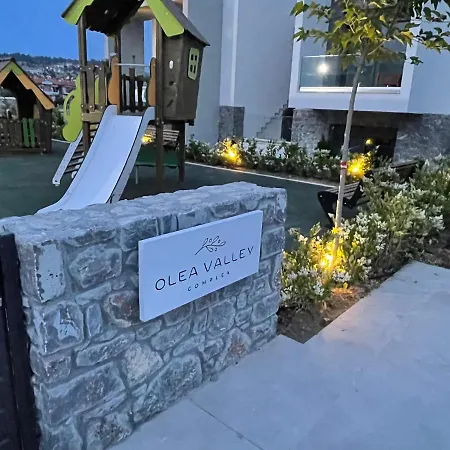 Villa Olea Valley 7 *