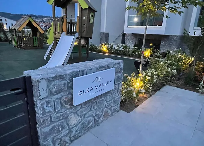 Villa Olea Valley 7 *